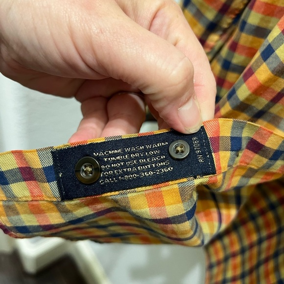 Men's Multicolor Plaid Button-Down Shirt - Picture 3 of 4
